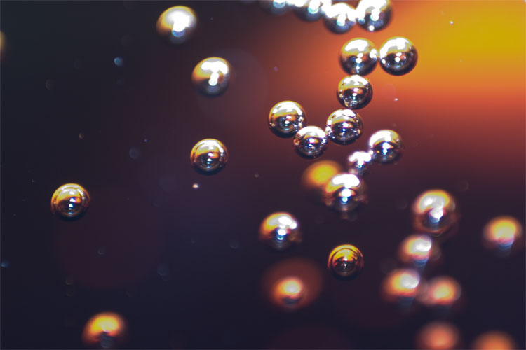 https://upload.wikimedia.org/wikipedia/commons/1/1f/Soda_bubbles_macro.jpg